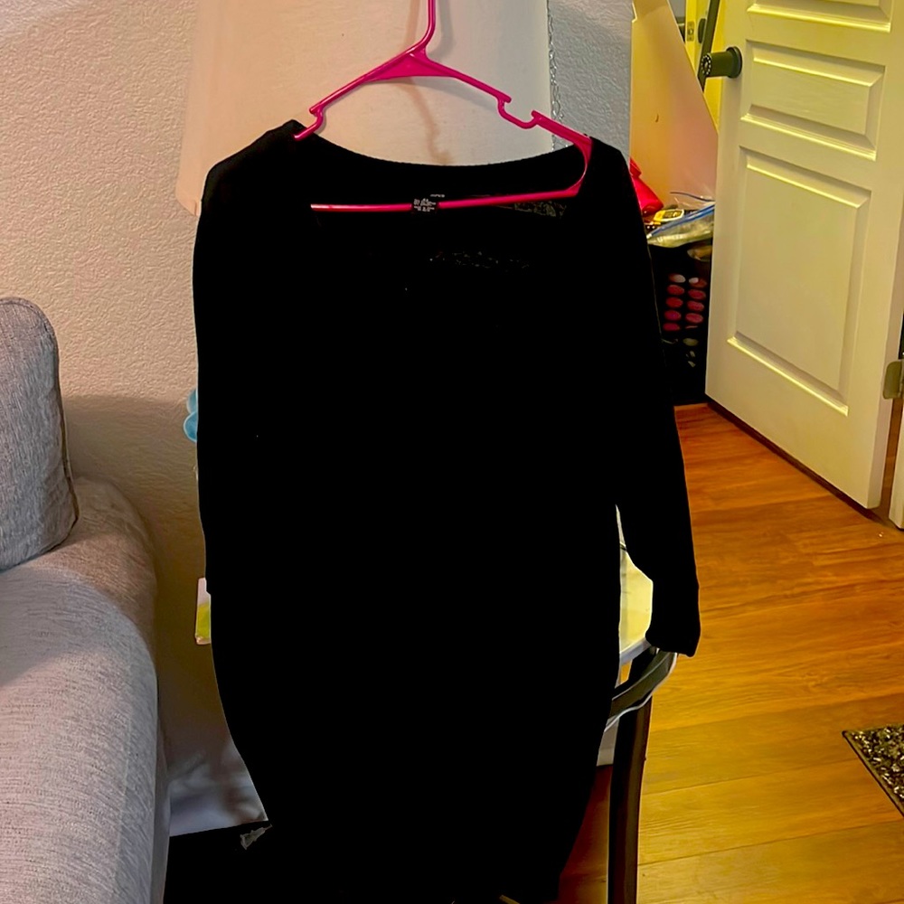 Women’s V neck sweater